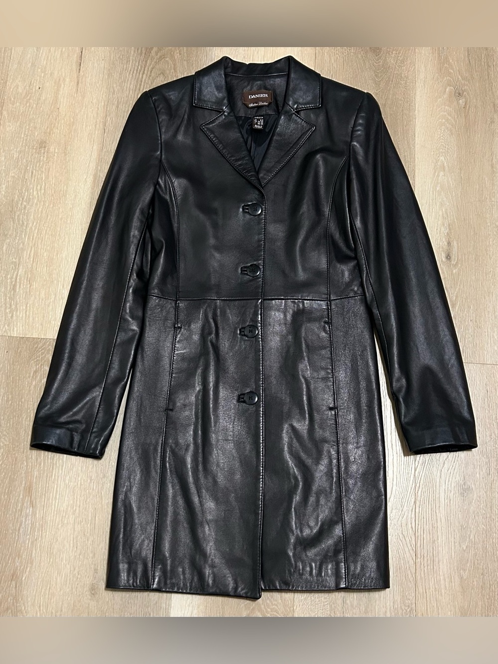 Danier Black Leather Button-Up Women's Coat